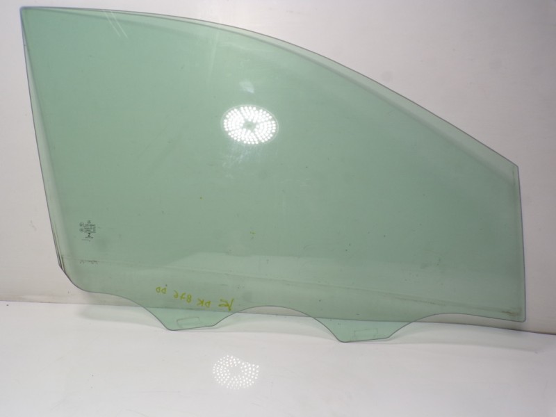 Recambio de cristal puerta delantero derecho para mercedes-benz clase b (w246) 1.5 cdi cat referencia OEM IAM A2467250600  