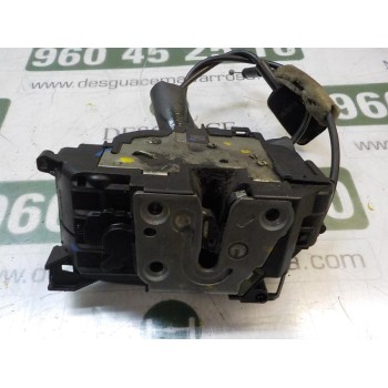 CERRADURA PUERTA TRASERA DERECHA 825020033R 