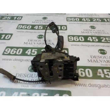CERRADURA PUERTA TRASERA IZQUIERDA 825030032R 