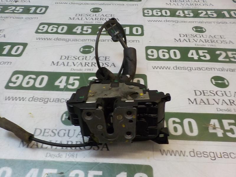 Recambio de cerradura puerta trasera izquierda para renault scenic iii grand expression referencia OEM IAM 825030032R  