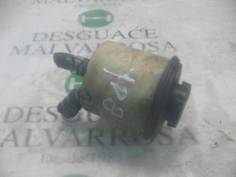 Recambio de deposito servo para nissan primera berlina (p12) acenta referencia OEM IAM   