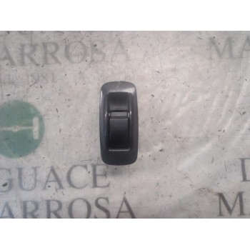 MANDO ELEVALUNAS TRASERO DERECHO 