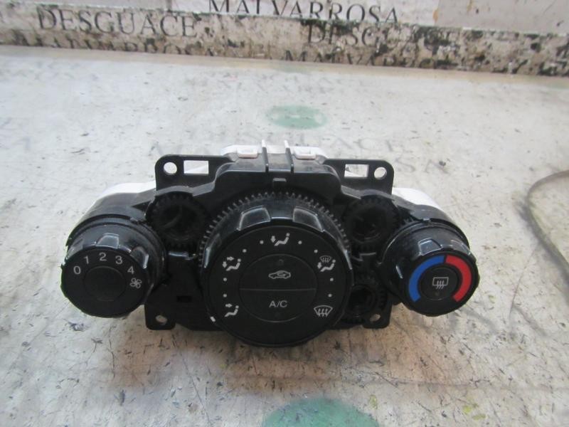 Recambio de mando calefaccion / aire acondicionado para ford fiesta (cb1) 1.25 16v cat referencia OEM IAM 1777068 8A6119980AE 