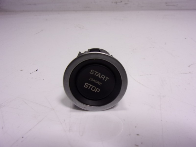 Recambio de modulo electronico para land rover new discovery l462 3.0 d referencia OEM IAM LR070381 GPLA14C376AB 