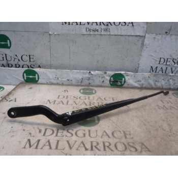 BRAZO LIMPIA DELANTERO DERECHO 