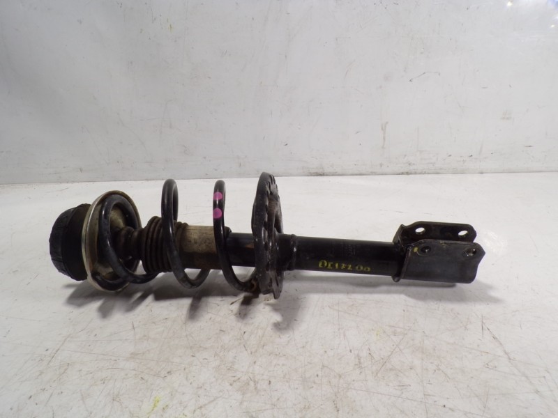 Recambio de amortiguador delantero derecho para dacia sandero 1.0 12v cat referencia OEM IAM 543025522R 543025522R 