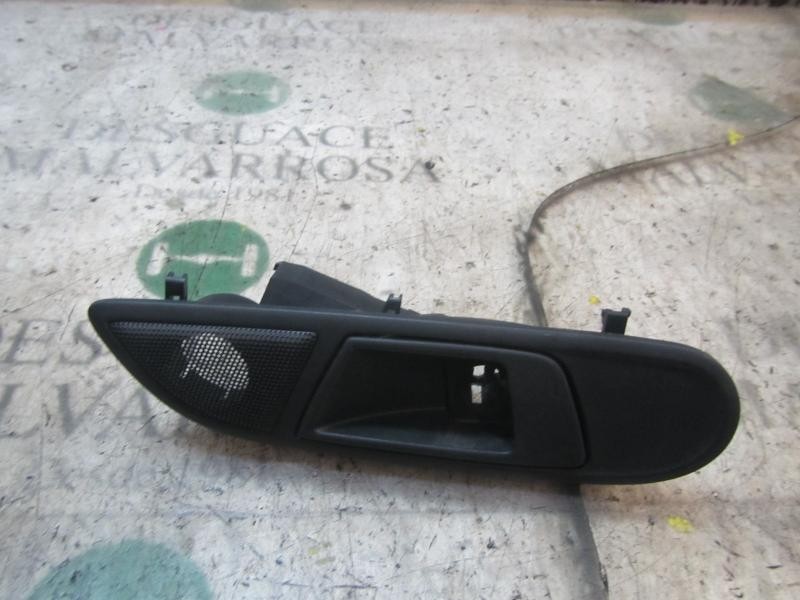 Recambio de maneta interior delantera derecha para ford fiesta (cb1) 1.25 16v cat referencia OEM IAM 1686129  