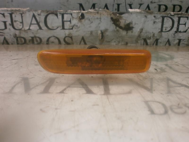 Recambio de piloto lateral izquierdo para bmw serie 3 berlina (e46) 320d referencia OEM IAM 63138370719  