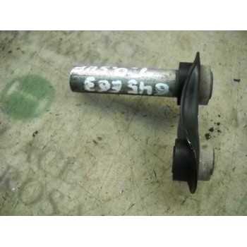 BRAZO SUSPENSION SUPERIOR TRASERO DERECHO 