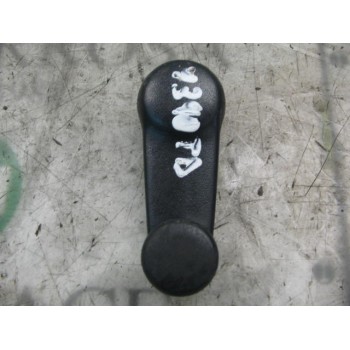 MANETA ELEVALUNAS TRASERA DERECHA 