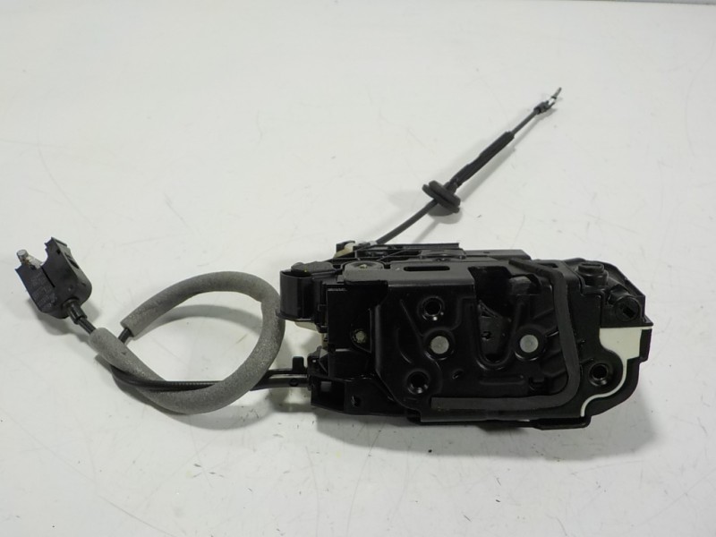 Recambio de cerradura puerta trasera derecha para volkswagen tiguan (5n2) 2.0 tdi referencia OEM IAM 5N0839016G 06A5N0839016G 