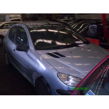 PEUGEOT 206 BERLINA