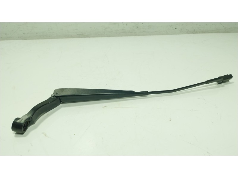 Recambio de brazo limpia delantero izquierdo para toyota c-hr (_x1_) 2.0 hybrid (maxh10) referencia OEM IAM 85221F4090 85221F409