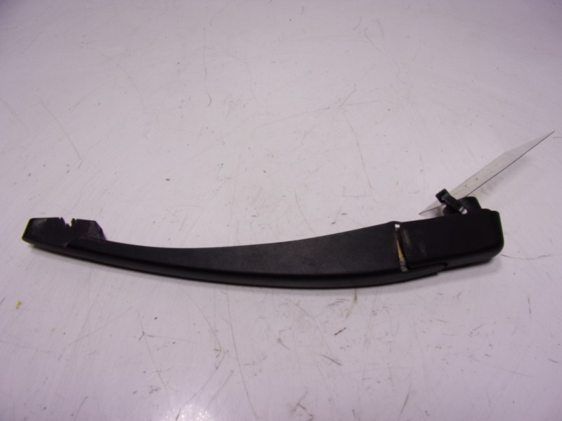 Recambio de brazo limpia trasero para dacia duster 1.6 sce cat referencia OEM IAM 287812906R  