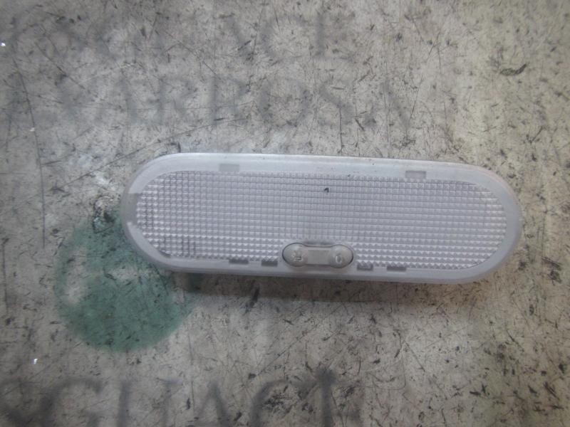 Recambio de piloto interior para dacia sandero 1.2 16v cat referencia OEM IAM 8200074362  