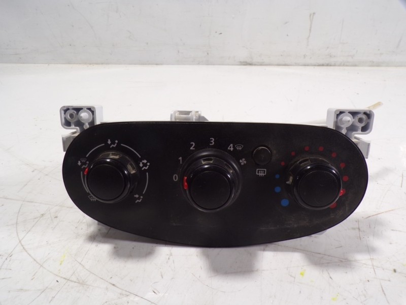 Recambio de mando calefaccion / aire acondicionado para dacia sandero 1.0 12v cat referencia OEM IAM 275100056R  