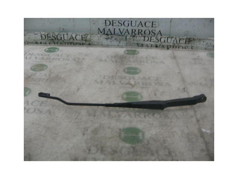 Recambio de brazo limpia delantero derecho para volkswagen polo berlina (6n1) básico referencia OEM IAM   