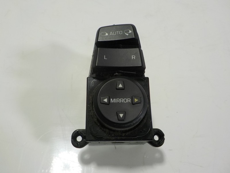 Recambio de mando retrovisor para hyundai tucson tecno safe 2wd bluedrive referencia OEM IAM  93573D3000 