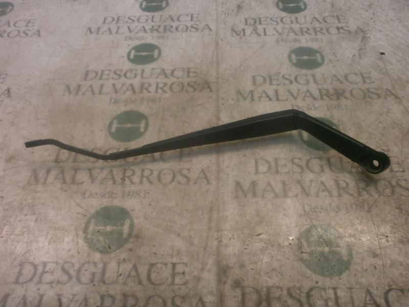 Recambio de brazo limpia delantero izquierdo para nissan x-trail (t31) se referencia OEM IAM 28881JG400  