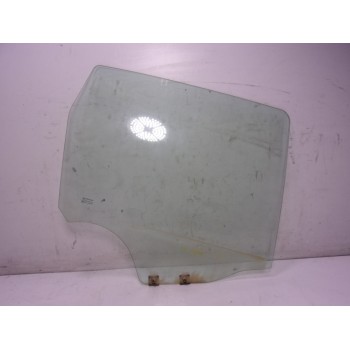 CRISTAL PUERTA TRASERO DERECHO 823000023R 