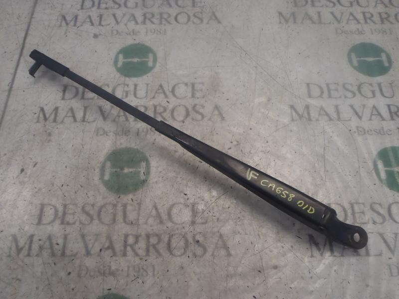 Recambio de brazo limpia delantero derecho para renault modus confort dynamique referencia OEM IAM 7701057638  