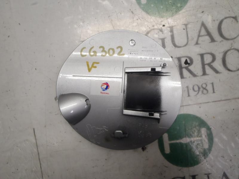 Recambio de tapa combustible para peugeot 208 1.4 hdi fap referencia OEM IAM   