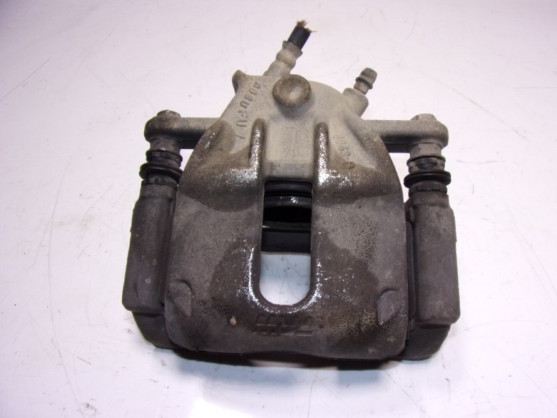 Recambio de pinza freno delantera izquierda para dacia duster 1.6 sce cat referencia OEM IAM 7701208332  