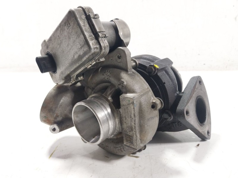 Recambio de turbocompresor para infiniti q50 2.2 diesel cat referencia OEM IAM  A6510900086 