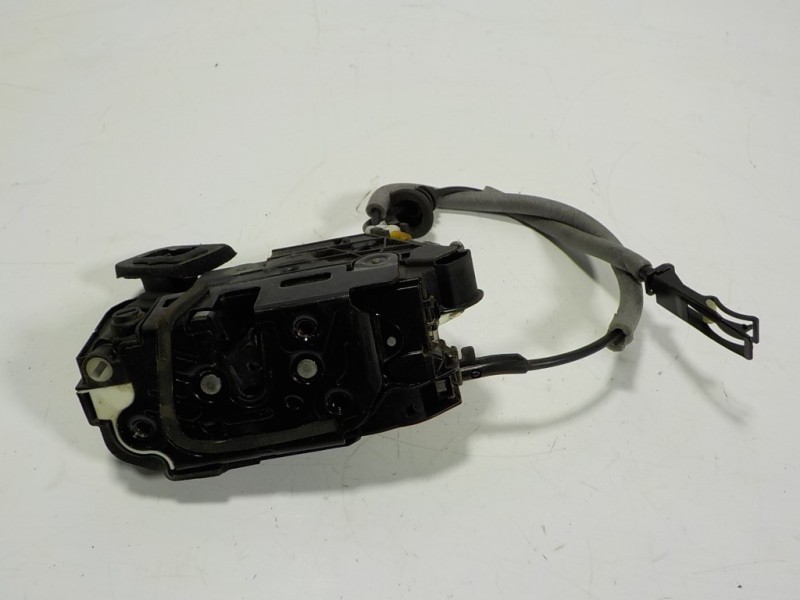 Recambio de cerradura puerta trasera izquierda para volkswagen polo (6c1) 1.4 tdi referencia OEM IAM 6R4839015A 45H6R4839016A 