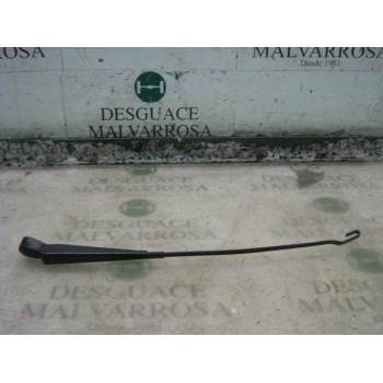 BRAZO LIMPIA DELANTERO DERECHO 