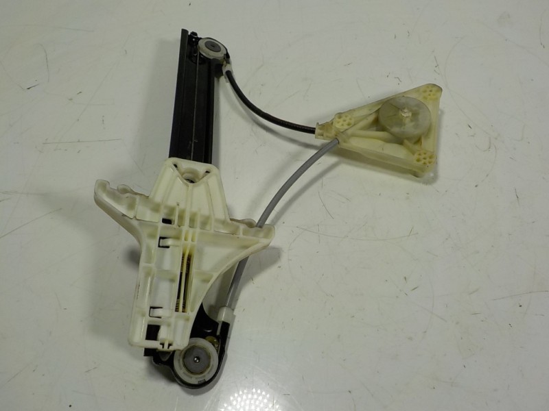 Recambio de elevalunas trasero derecho para volkswagen polo (6c1) 1.4 tdi referencia OEM IAM 6R4839462E  