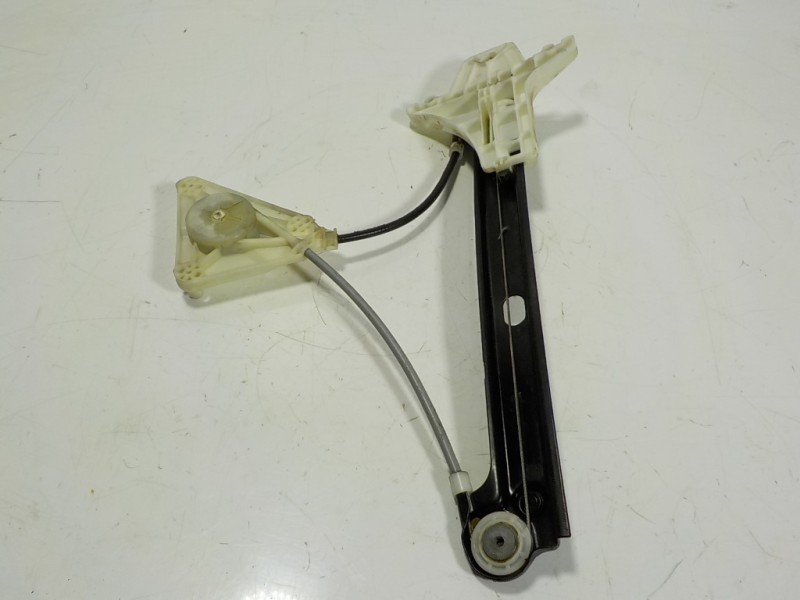 Recambio de elevalunas trasero izquierdo para volkswagen polo (6c1) 1.4 tdi referencia OEM IAM 6R4839462E  