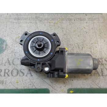 MOTOR ELEVALUNAS DELANTERO DERECHO 824601H000 402056E 402056E