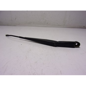 BRAZO LIMPIA DELANTERO IZQUIERDO 