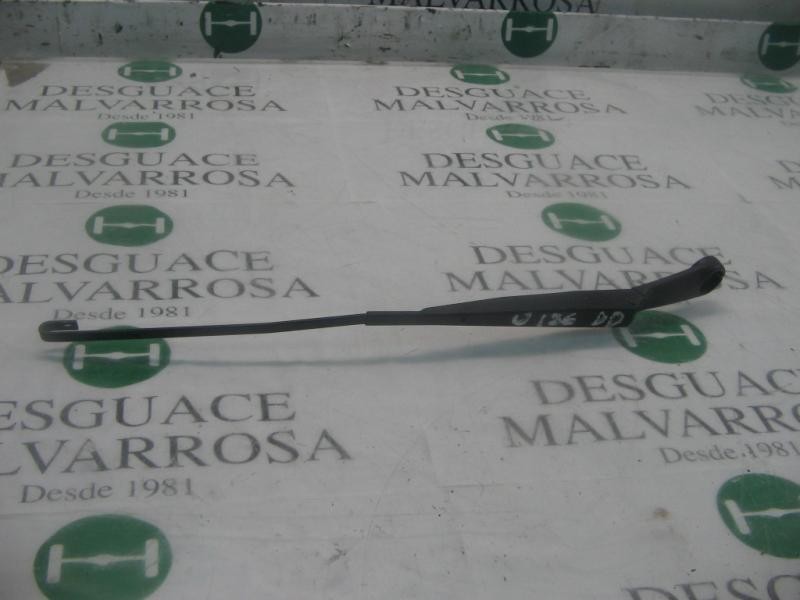 Recambio de brazo limpia delantero derecho para fiat punto berl. (176) 1.7 turbodiesel referencia OEM IAM   