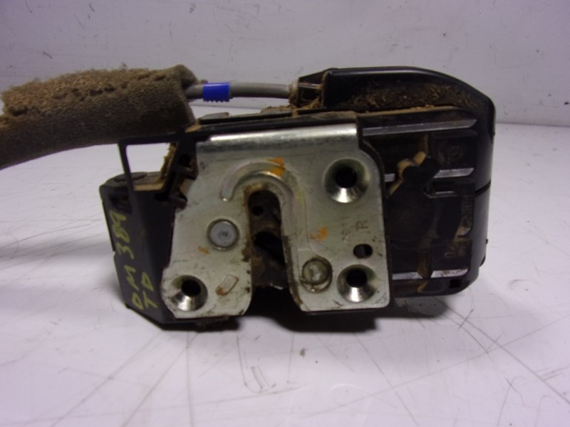 Recambio de cerradura puerta trasera derecha para nissan navara pick-up (d40m) 2.5 dci cat referencia OEM IAM 82500EB305  