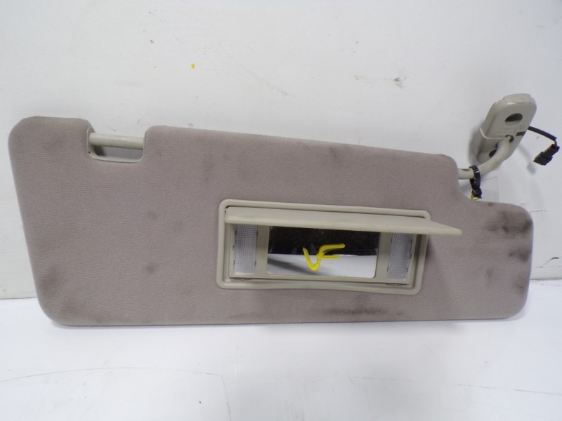 Recambio de parasol derecho para land rover discovery 2.7 td v6 cat referencia OEM IAM EDQ500961LUM  