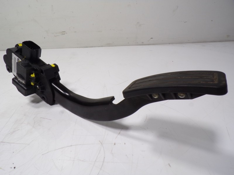 Recambio de potenciometro pedal para land rover discovery 2.7 td v6 cat referencia OEM IAM SLC000061PVJ SLC000061 3256115000