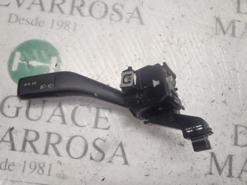 Recambio de mando intermitentes para seat leon (1p1) comfort limited referencia OEM IAM 1K0953513E9B9  