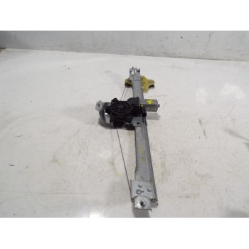 ELEVALUNAS DELANTERO DERECHO 807200713R 128001471B 3U1334B