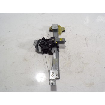 ELEVALUNAS TRASERO DERECHO 827009380R 12800147101D SU165140