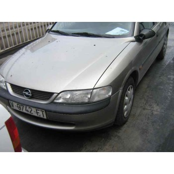 OPEL VECTRA B BERLINA