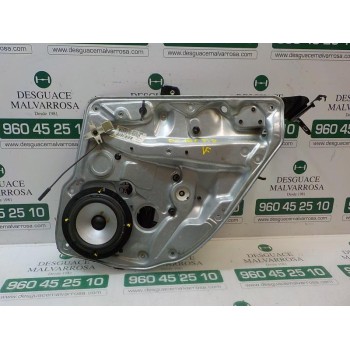 ELEVALUNAS TRASERO DERECHO 