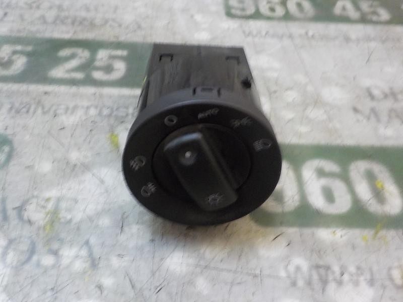 Recambio de mando luces para seat exeo st (3r5)(2009>) 2.0 tdi referencia OEM IAM 8E0941531D5PR 3R0941531A 