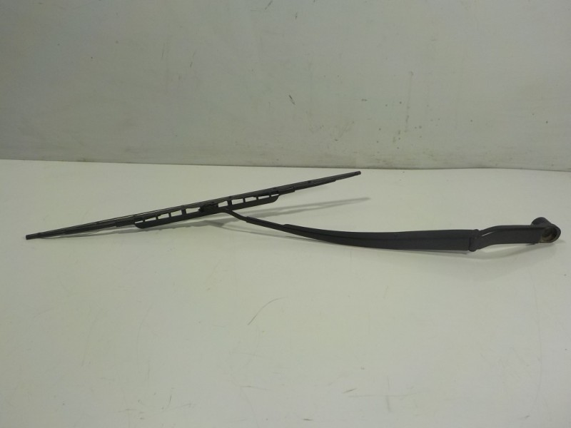 Recambio de brazo limpia delantero izquierdo para mazda cx-5 center-line awd referencia OEM IAM KD5367321  