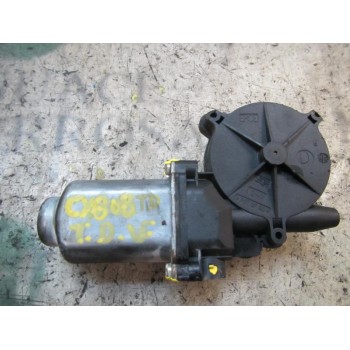 MOTOR ELEVALUNAS TRASERO DERECHO 