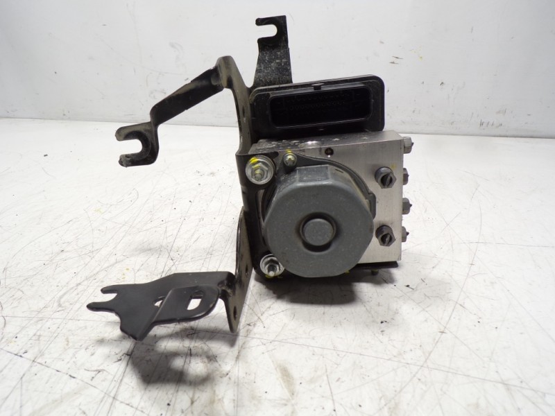 Recambio de abs para renault clio iv 1.5 dci diesel fap referencia OEM IAM 476605460R 476609188R 269722