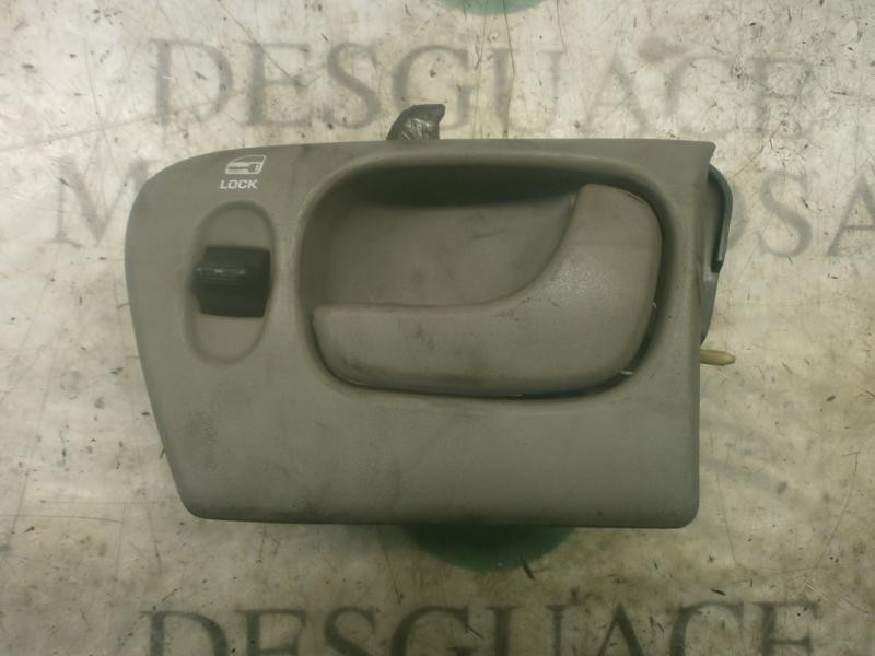 Recambio de maneta interior delantera derecha para chrysler voyager (rg) 2.5 crd lx referencia OEM IAM   