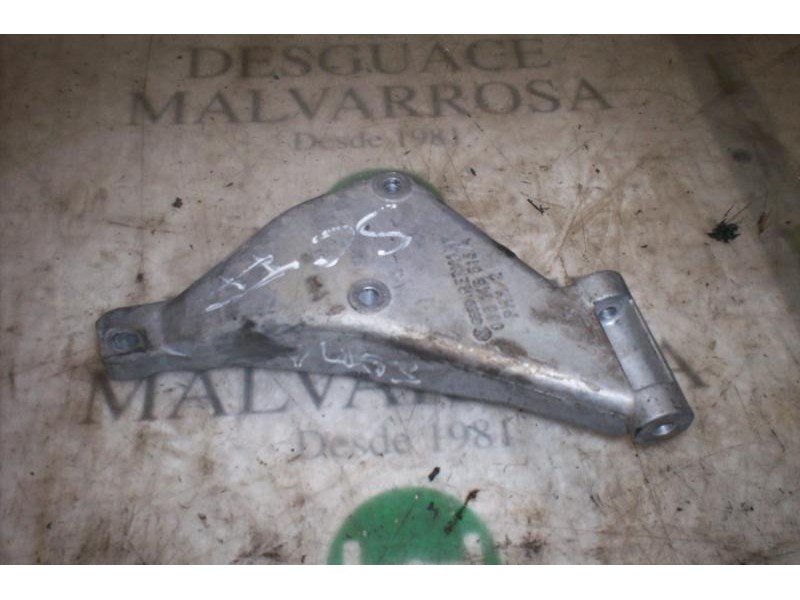 Recambio de soporte cambio para audi 80 avant básico berlina referencia OEM IAM   