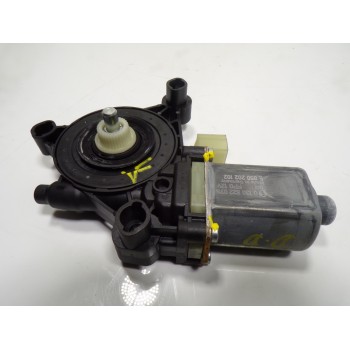 MOTOR ELEVALUNAS DELANTERO DERECHO 5Q0959802C 5Q0959802C 